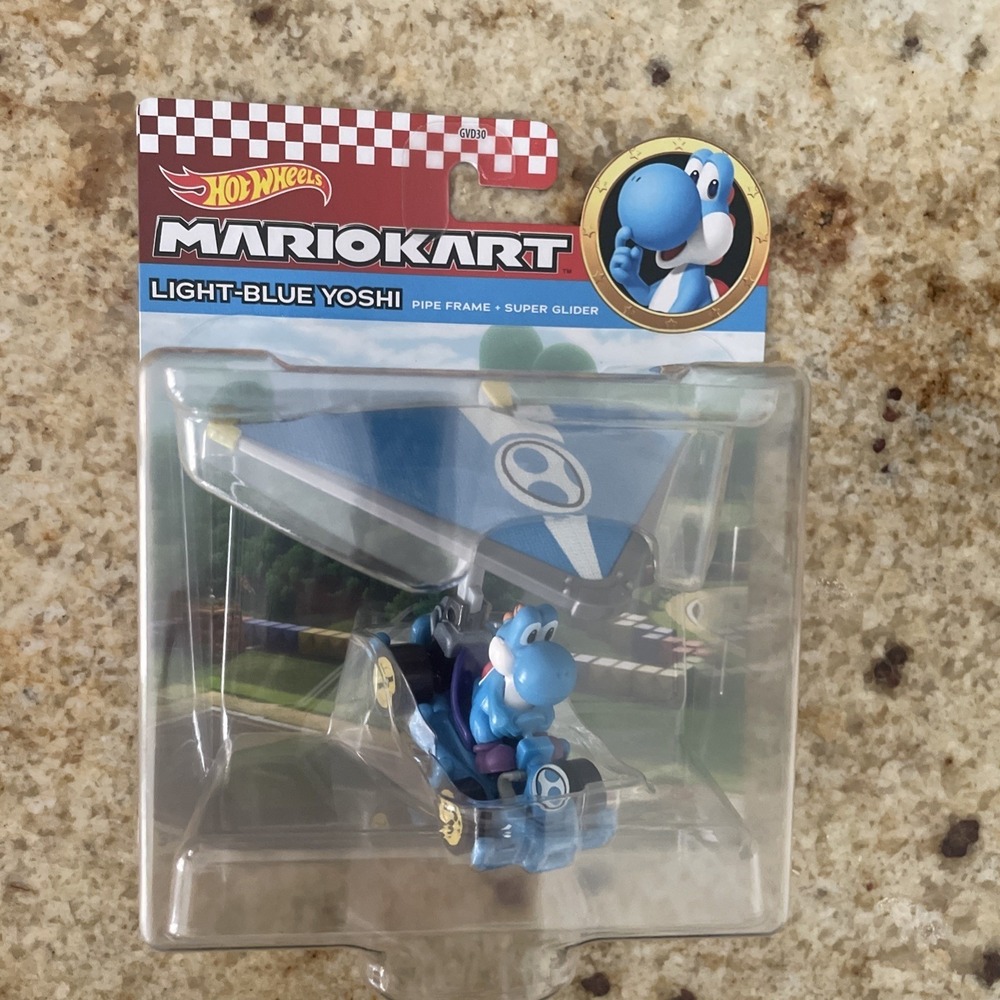 Mario Kart - LIGHT BLUE YOSHI Pipe Frame + Super Glider - Hot Wheels